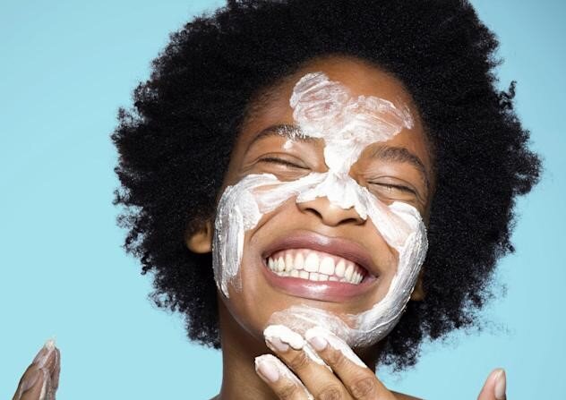 ۸ نکته مهم در مورد ضد آفتاب‌ها | بهترین ضد آفتاب چه ویژگی‌هایی دارد؟