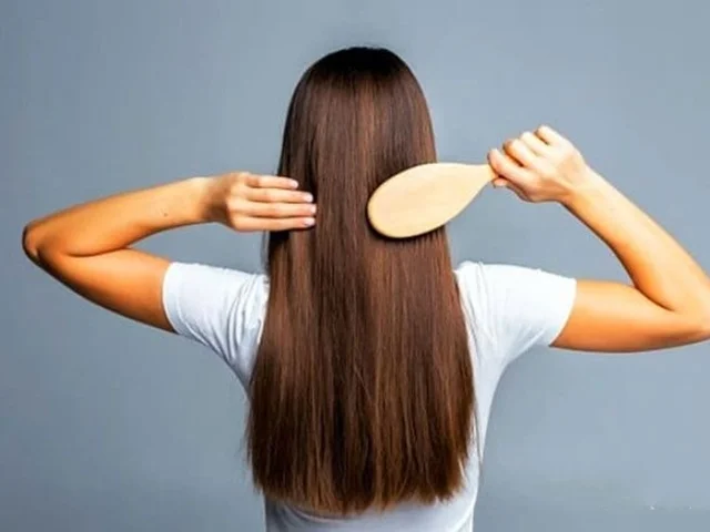 ۳ روغن شگفت‌انگیز برای بلند شدن موهای شما