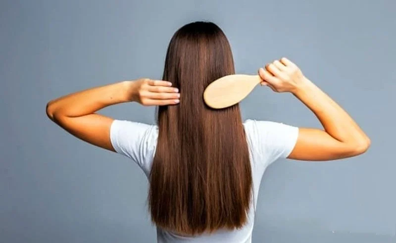 ۳ روغن شگفت‌انگیز برای بلند شدن موهای شما