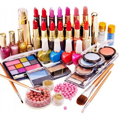 خرید آنلاین محصولات آرایشی در قشم