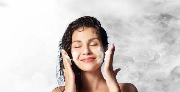 روتین مراقبت از پوست در هوای آلوده | محافظت از پوست در برابر آلودگی هوا